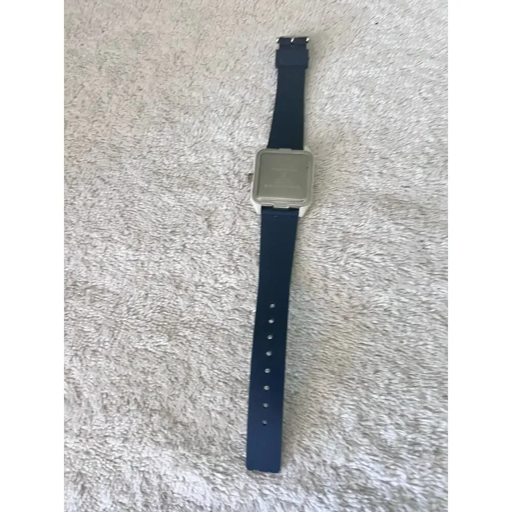 MONOPOLY QUARTZ WATCH WORKING WITH NEEDS NEW BATTERY - Picture 6 of 6